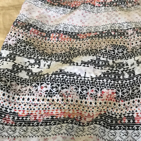 BCBG Tuxedo like Racerback Top - Picture 12 of 13